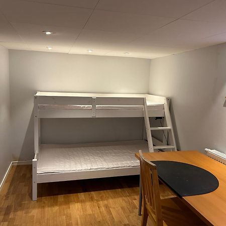 Appartement Kaellarlaegenhet Floragatan à Halmstad Extérieur photo