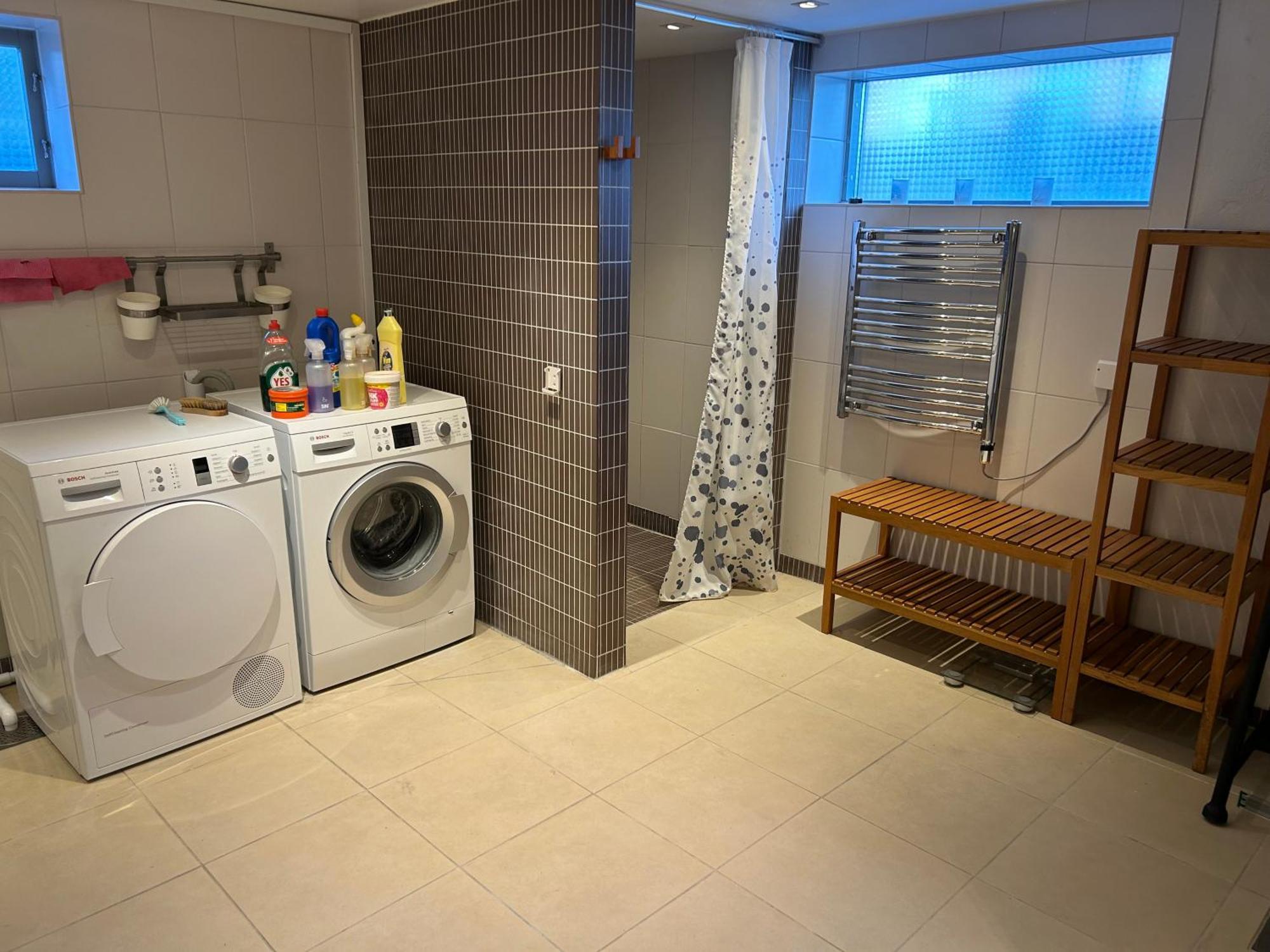 Appartement Kaellarlaegenhet Floragatan à Halmstad Extérieur photo